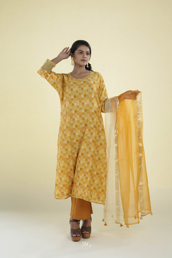 Yellow Multicolour Straight Suit Set With Checks Pattern