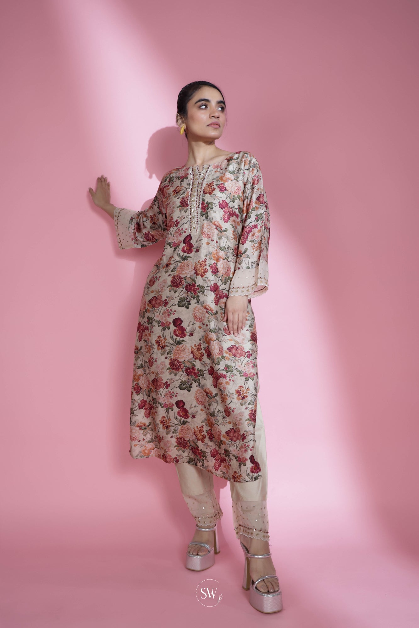 Off White Printed Top And Bottom Set With Floral Pattern