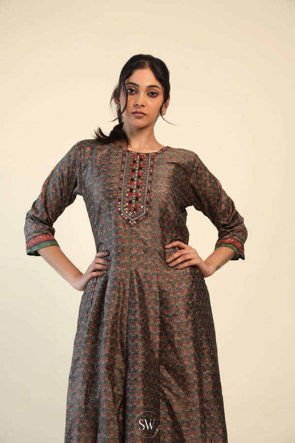 Olive Green Printed Kurti With Floral-Paisley Buttis