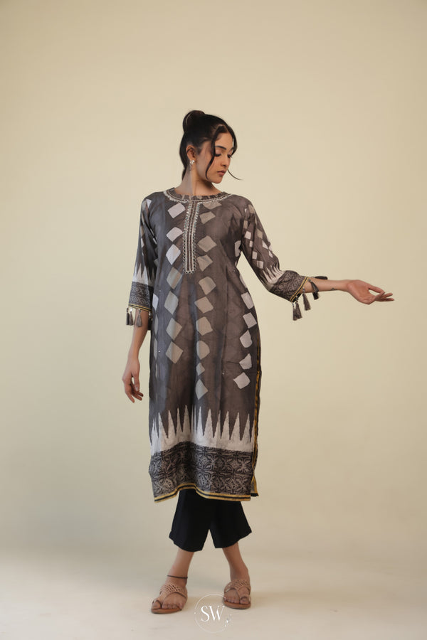 Dark Silver Grey Casual Kurti with Geometrical Design