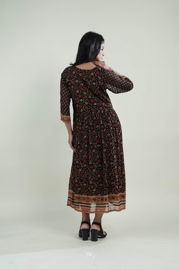 Classic Black Everyday Kurti With Printed Floral Design